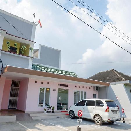 Reddoorz Near Rita Supermall Purwokerto 2 Ngoại thất bức ảnh