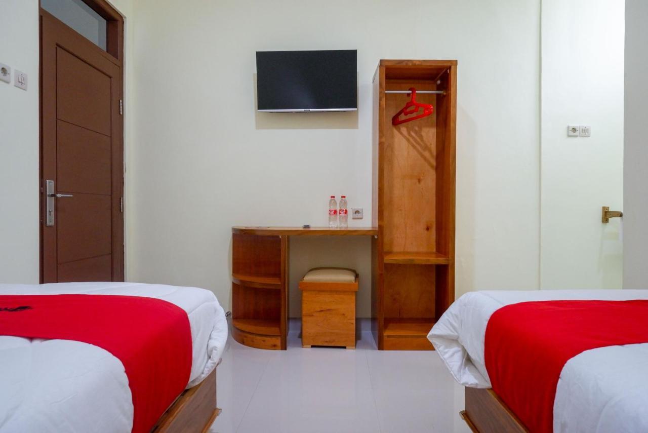 Reddoorz Near Rita Supermall Purwokerto 2 Ngoại thất bức ảnh