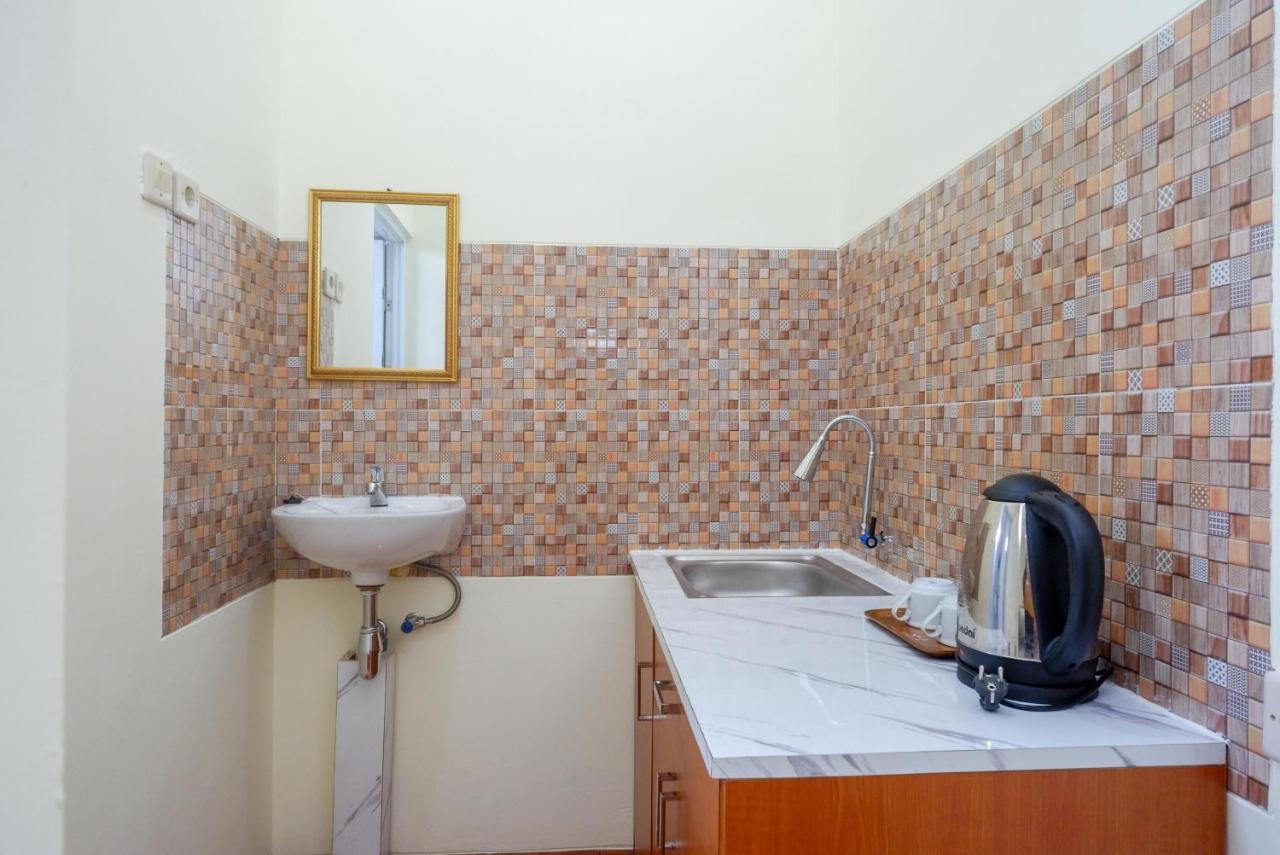 Reddoorz Near Rita Supermall Purwokerto 2 Ngoại thất bức ảnh