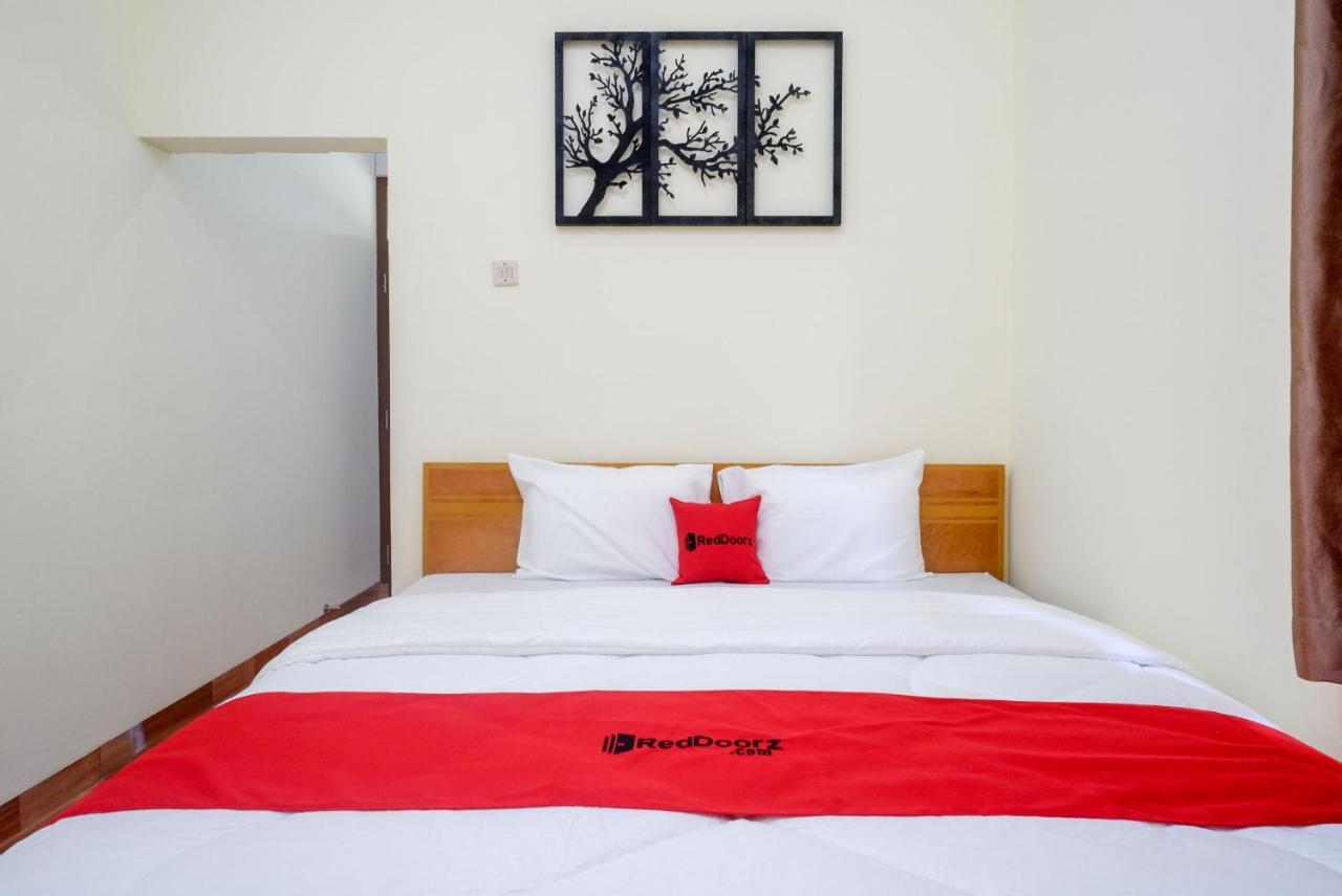 Reddoorz Near Rita Supermall Purwokerto 2 Ngoại thất bức ảnh