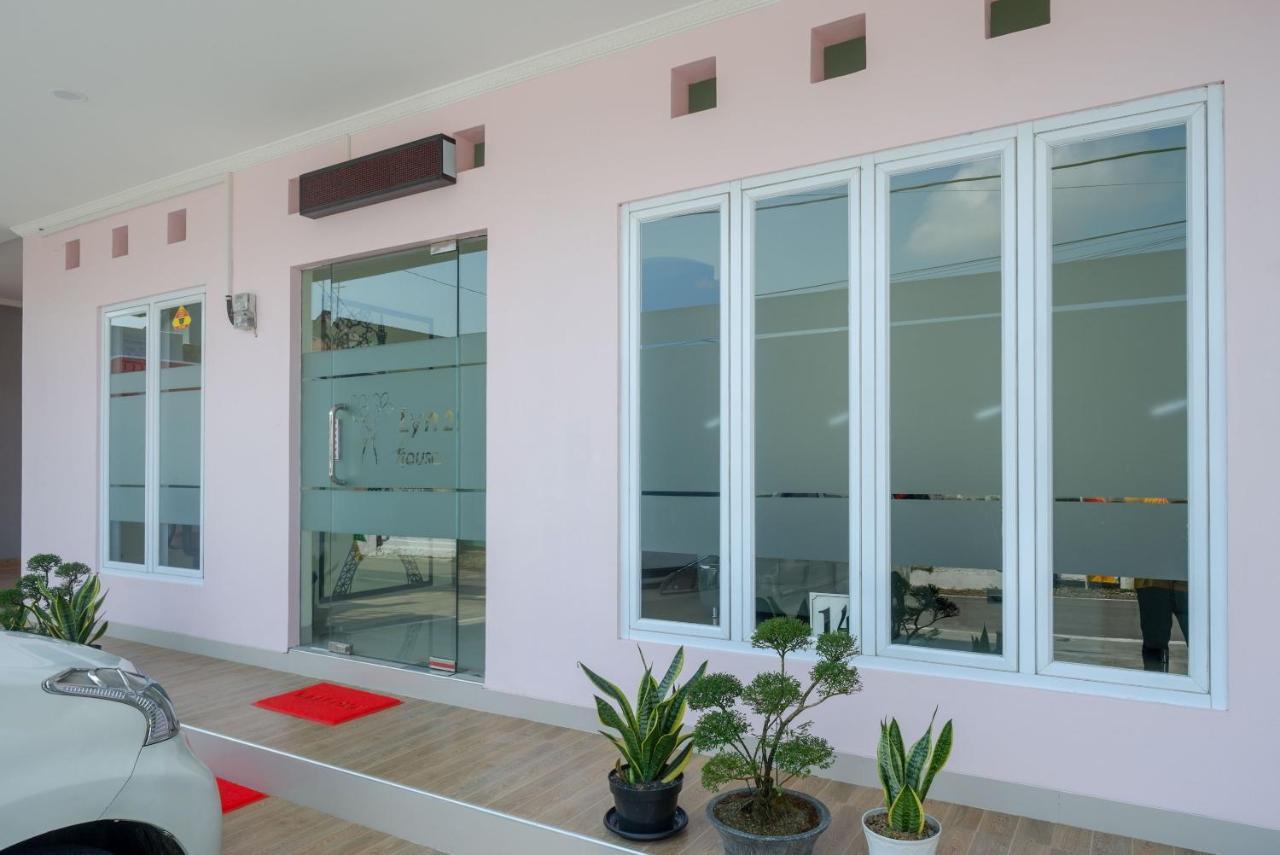 Reddoorz Near Rita Supermall Purwokerto 2 Ngoại thất bức ảnh